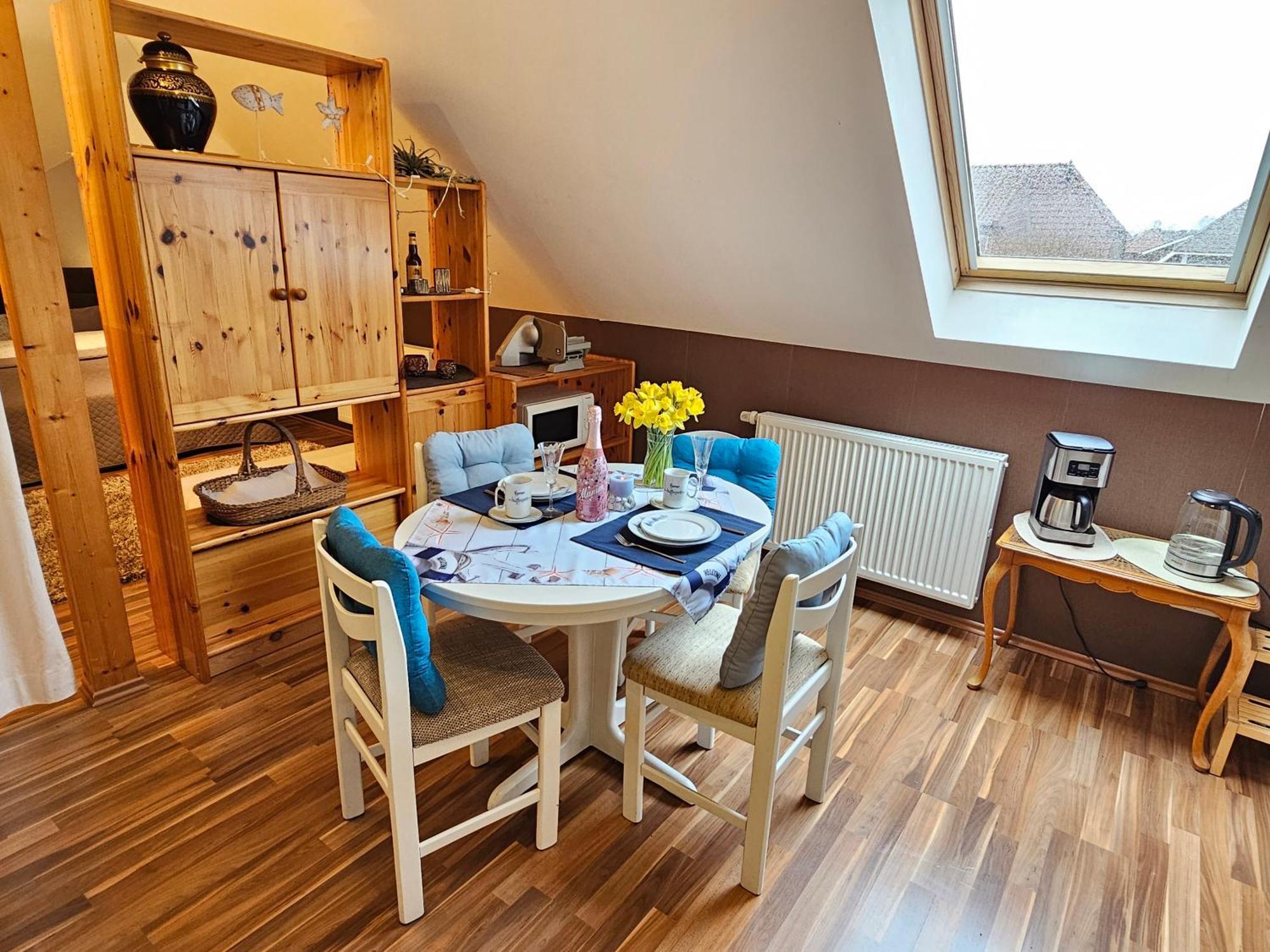 Exclusive Dachgeschosswohnung in Haren/Emmeln Zimmer foto